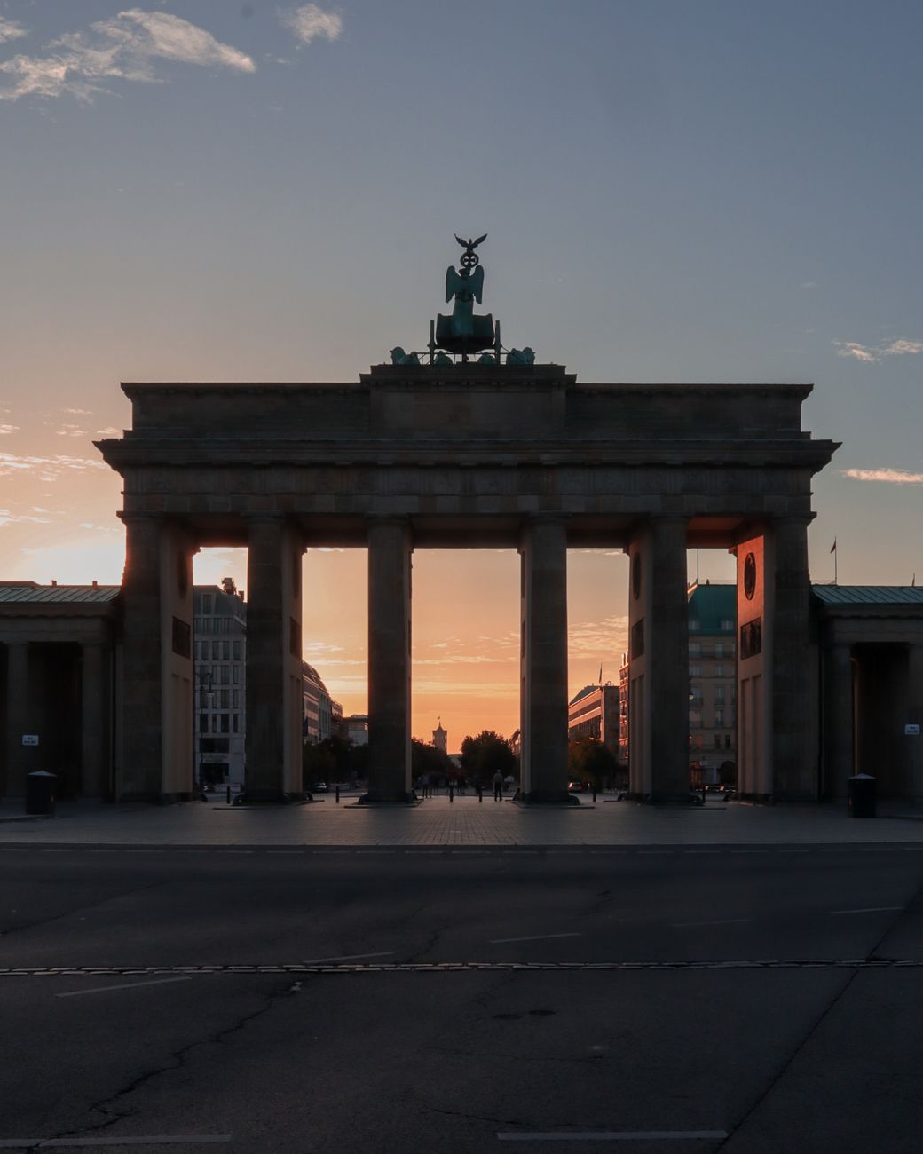 Poarta Brandenburg din Berlin, simbol al Germaniei Poarta Brandenburg din Berlin, simbol al Germaniei