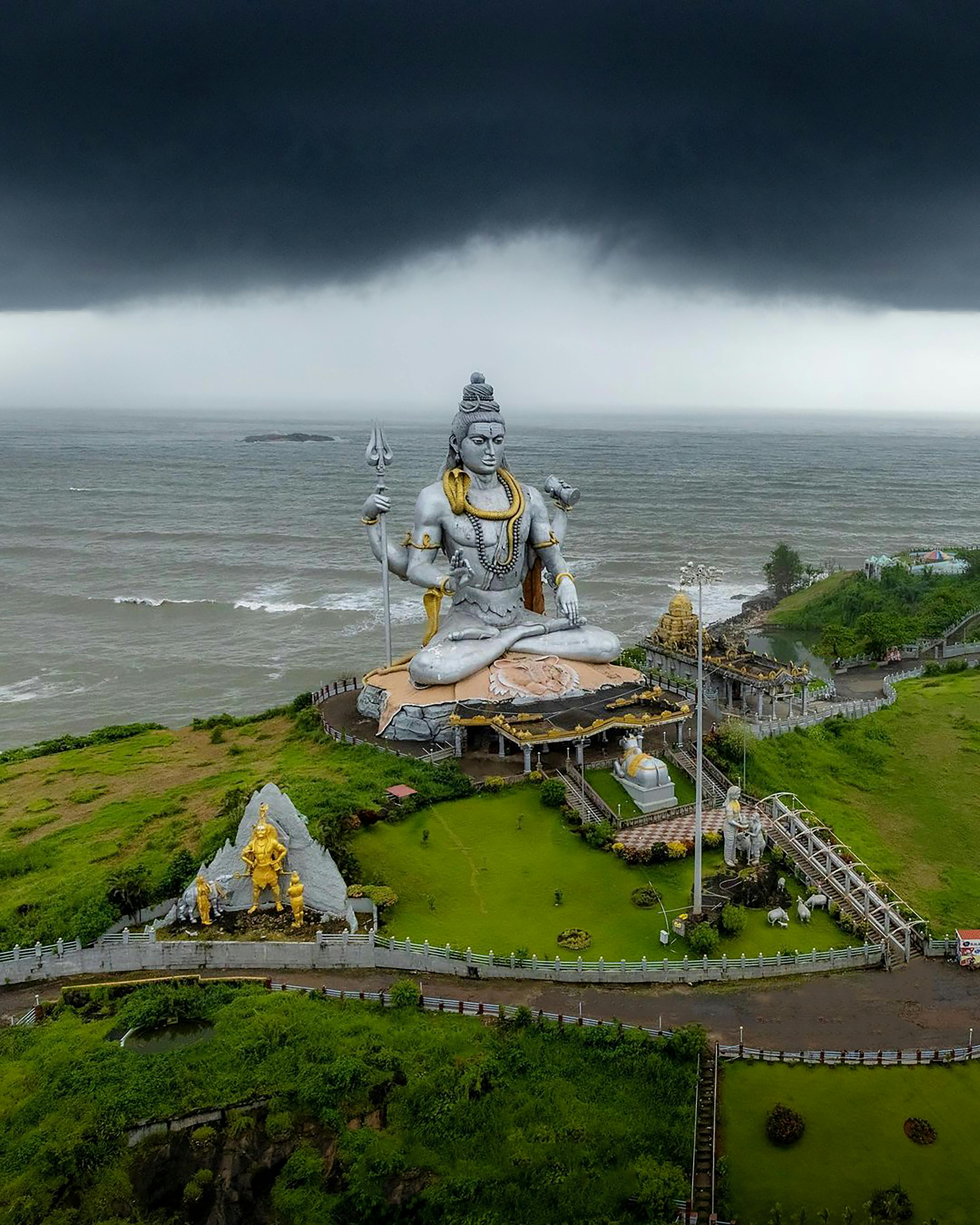 Murdeshwar shiva temple hi-res stock photography and images - Alamy