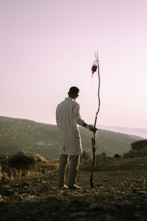 Δωρεάν στοκ φωτογραφιών με άνδρας, βουνό, δύση του ηλίου