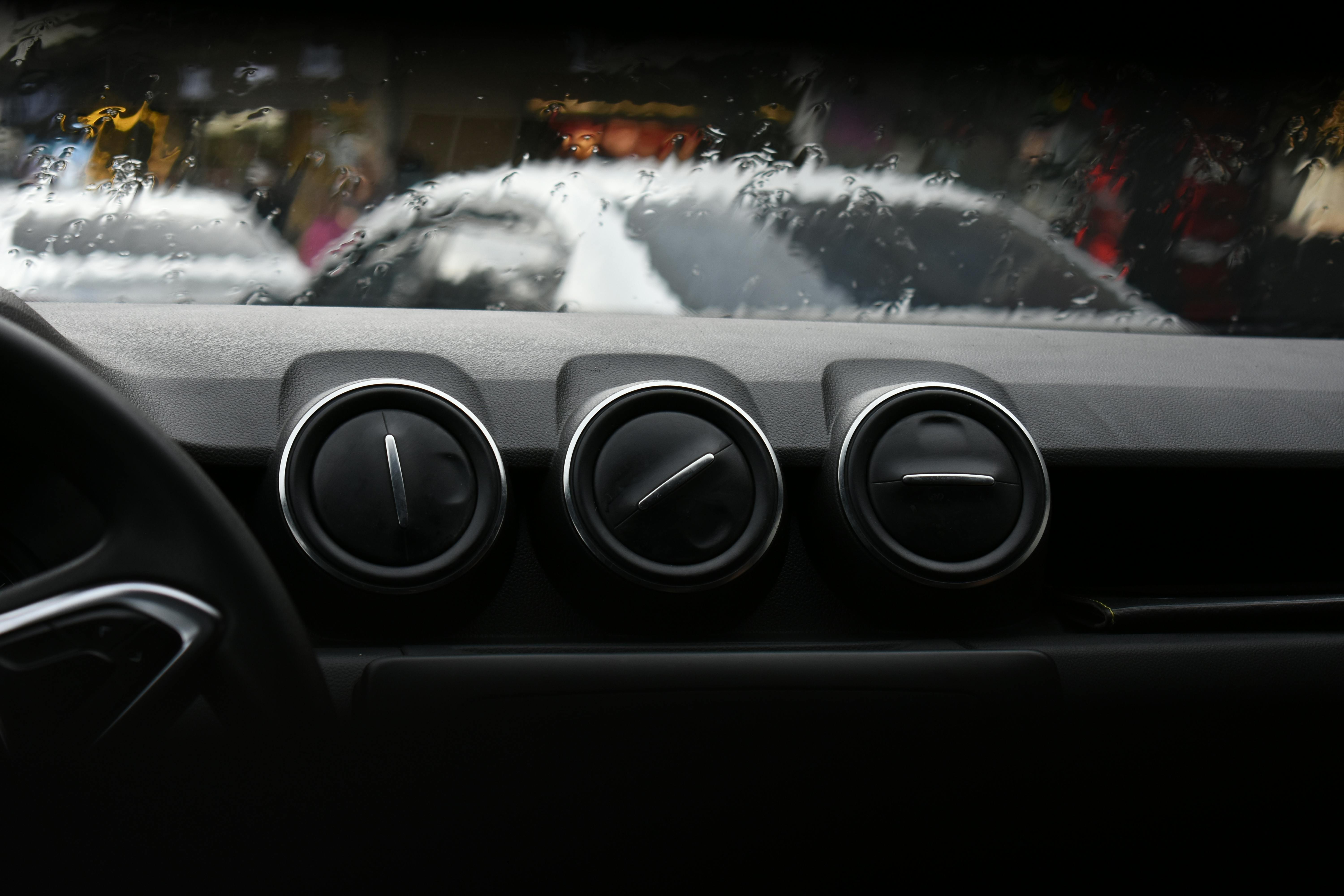 vents on dashboard