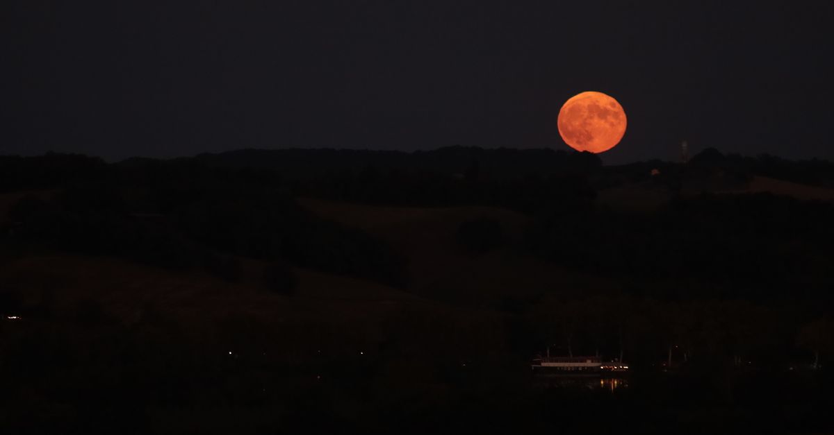 July's 'Buck Moon' Rises Globally, Sets Stage for Total Solar Eclipse