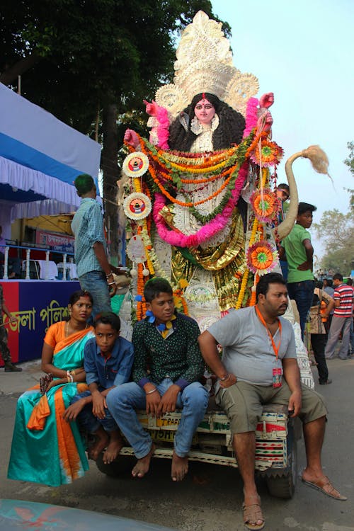 Free Group of People on the Float with the Statue of the Hindu goddess Jagaddhatri Stock Photo