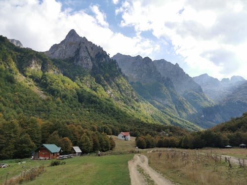 Безкоштовне стокове фото на тему «гірський хребет, гори, ґрунтова дорога»