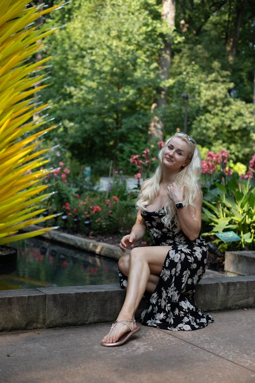 Δωρεάν στοκ φωτογραφιών με βοτανικός κήπος της Ατλάντα, γυναίκα, καθιστός