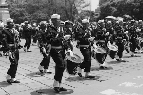 Základová fotografie zdarma na téma armáda, bubny, černobílý
