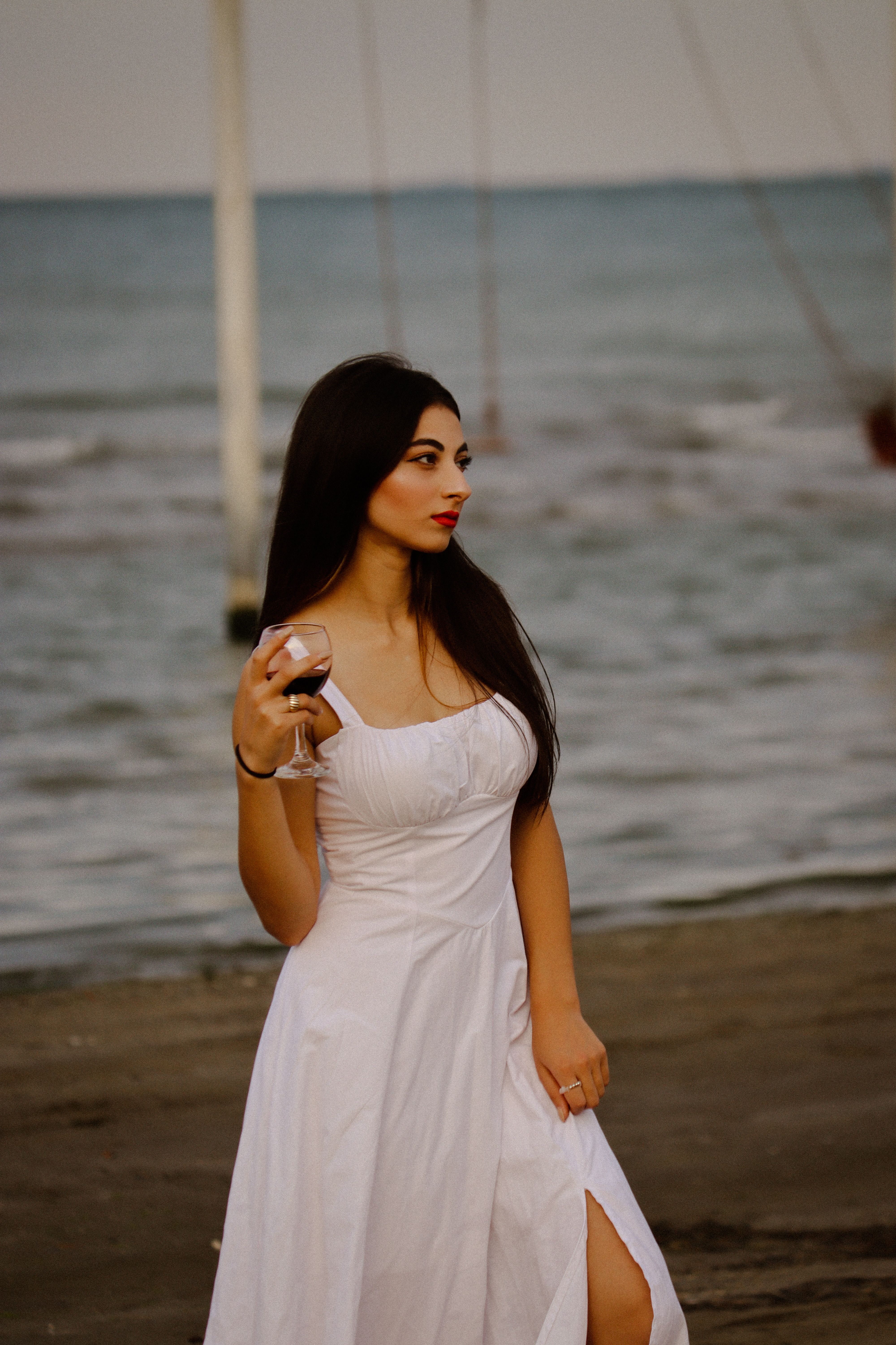 Pantai Romantis: Pesona Garis Pantai Serdang Bedagai