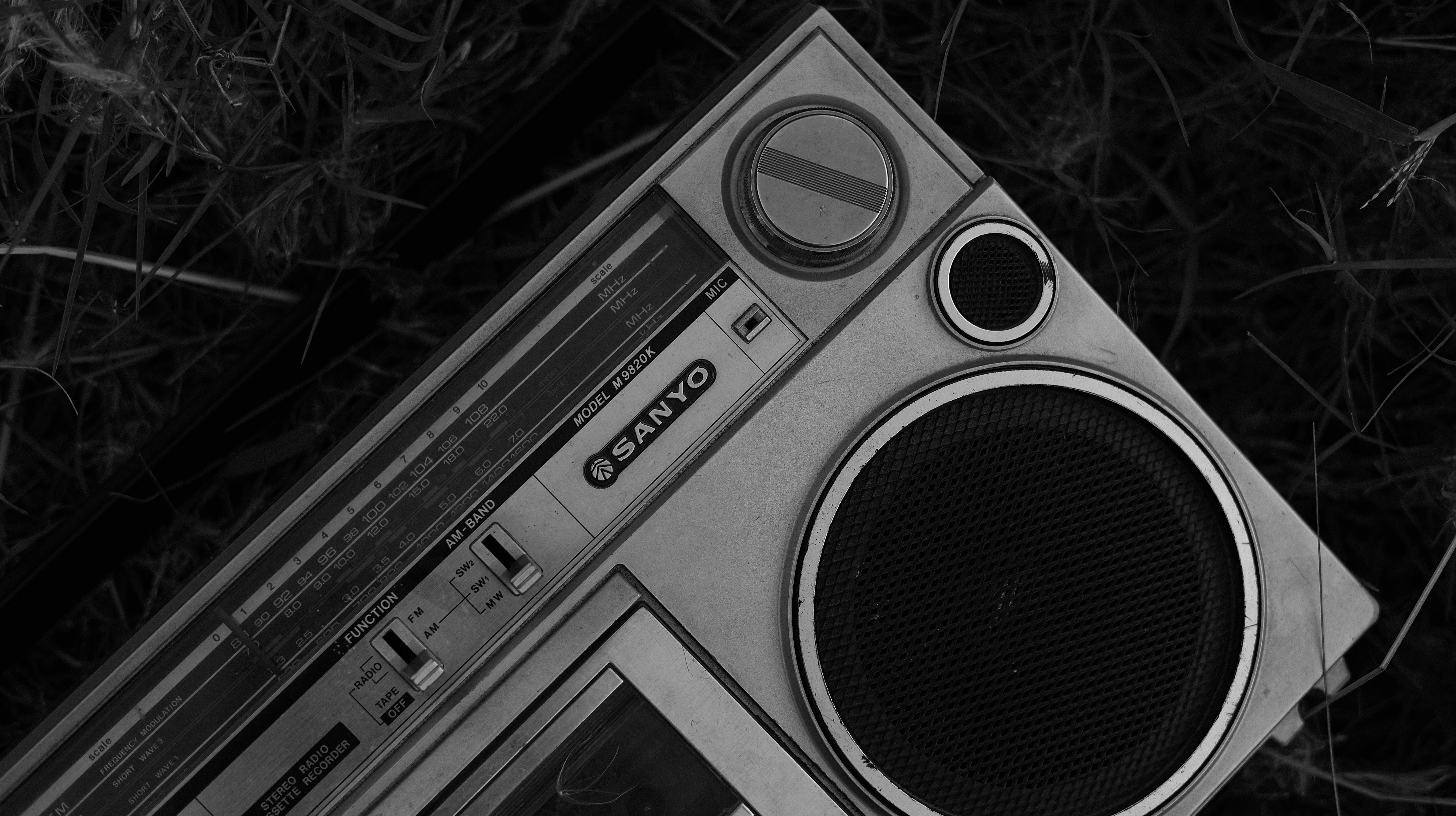 Vintage Boombox Sanyo · Free Stock Photo