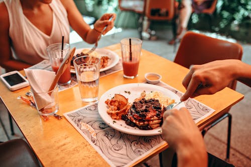 Free Two People Eating Stock Photo