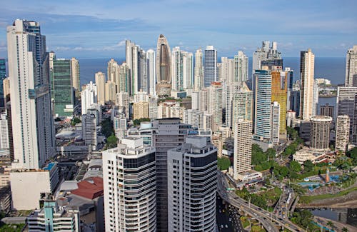 Foto profissional grátis de arquitetônico, arquitetura, arranha-céus