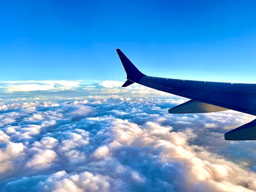 Foto profissional grátis de acima das nuvens, aeronave, área de trabalho