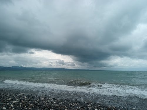 Fotos de stock gratuitas de blanco y azul, espuma de mar, la ola