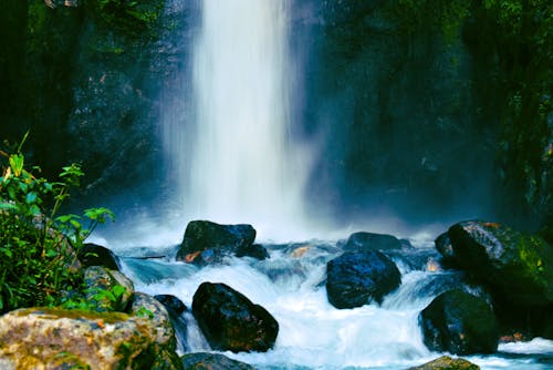 Foto profissional grátis de cachoeira