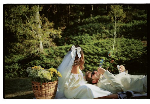 Immagine gratuita di donna, fiori, foto del matrimonio