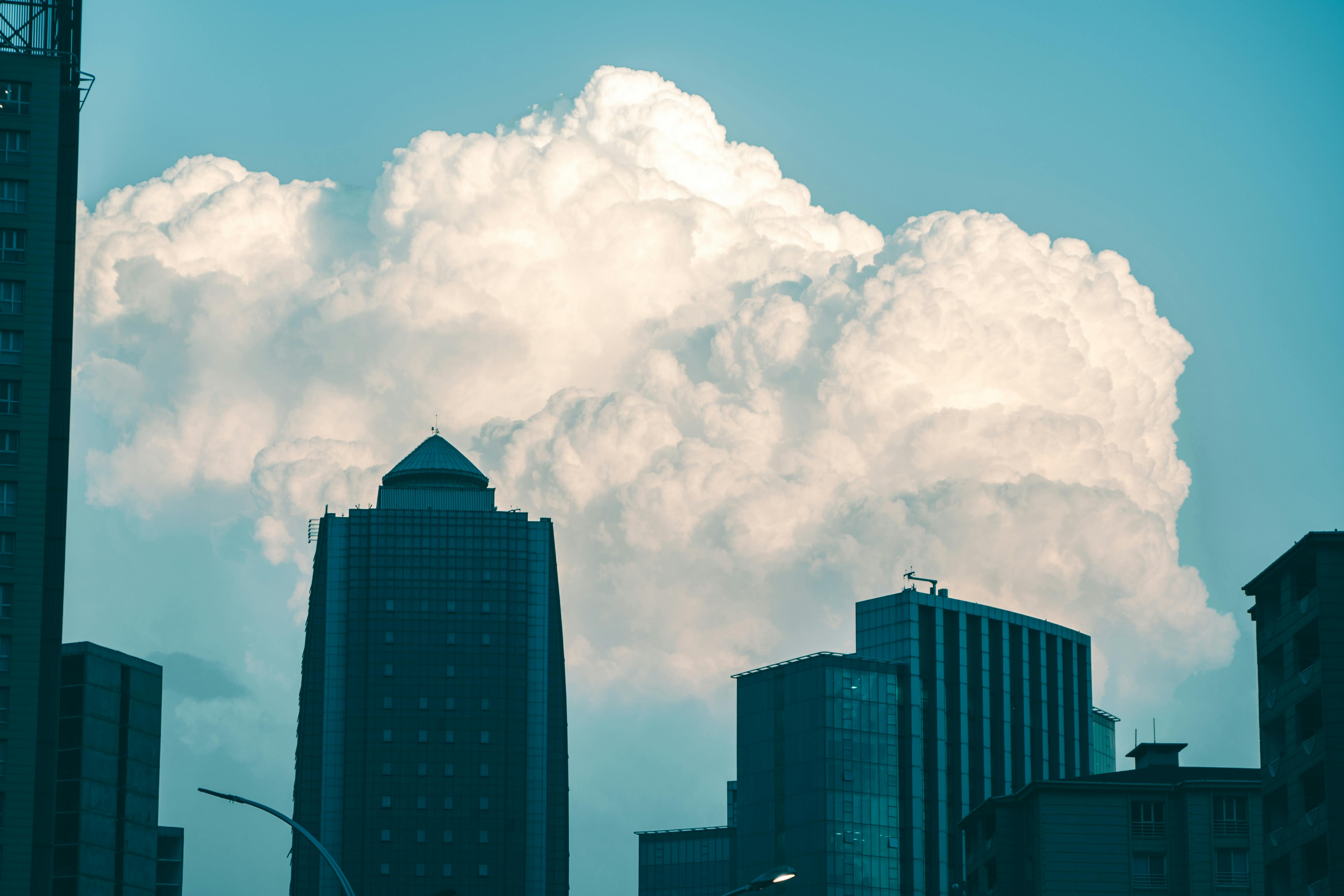 software engineering cloud-native — Photo by Esmihel  Muhammed on Pexels