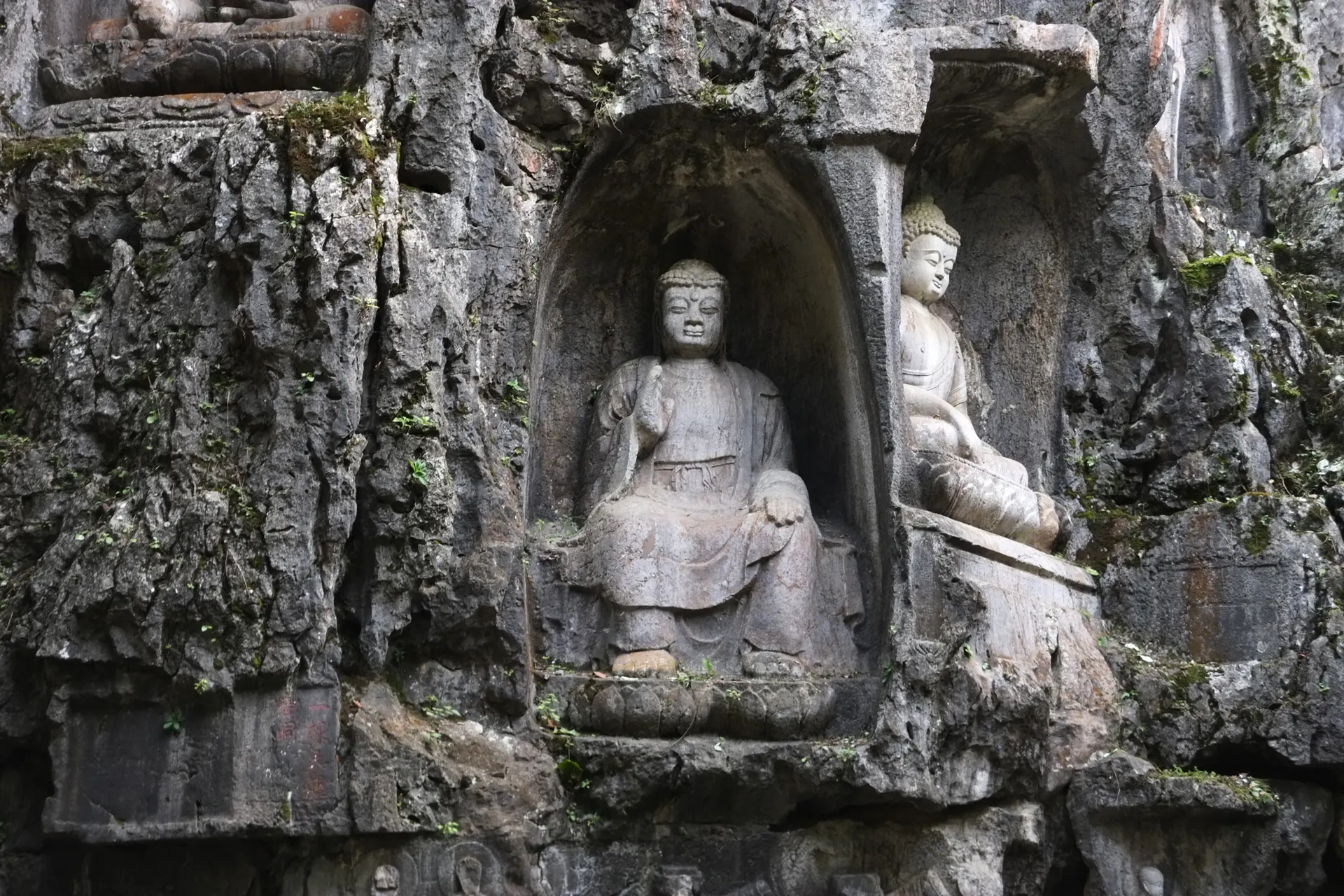 Hangzhou Full-Day Private Highlights: Lingyin Temple and West Lake