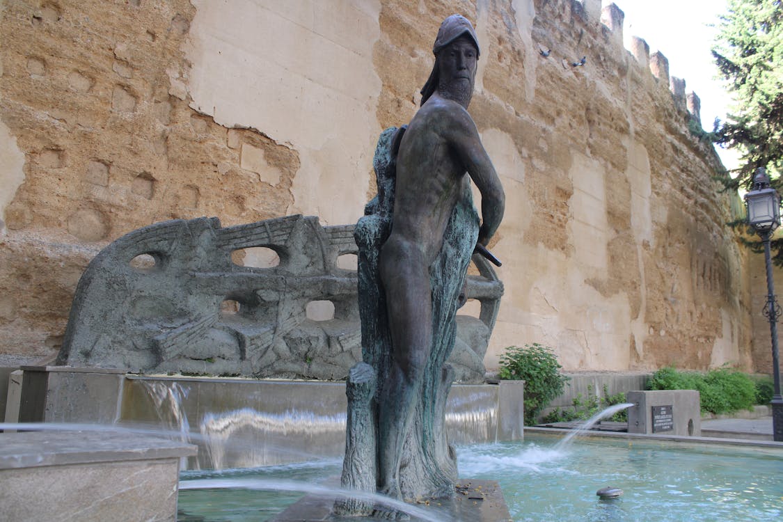 fuente monumento dedicada a Alvar Núñez cabeza de vaca