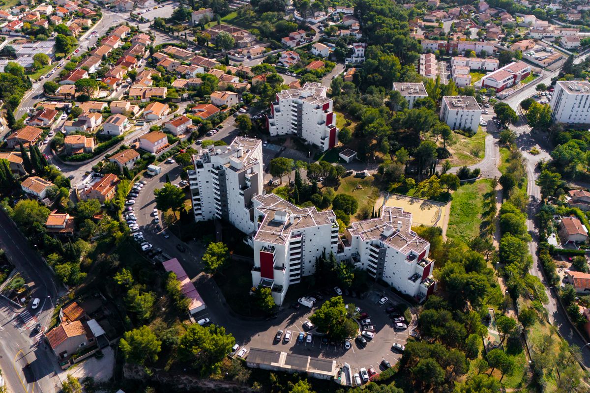 Prix au m² à Marseille par quartier en 2026 - À chaque quartier, son prix : le détail arrondissement par arrondissement