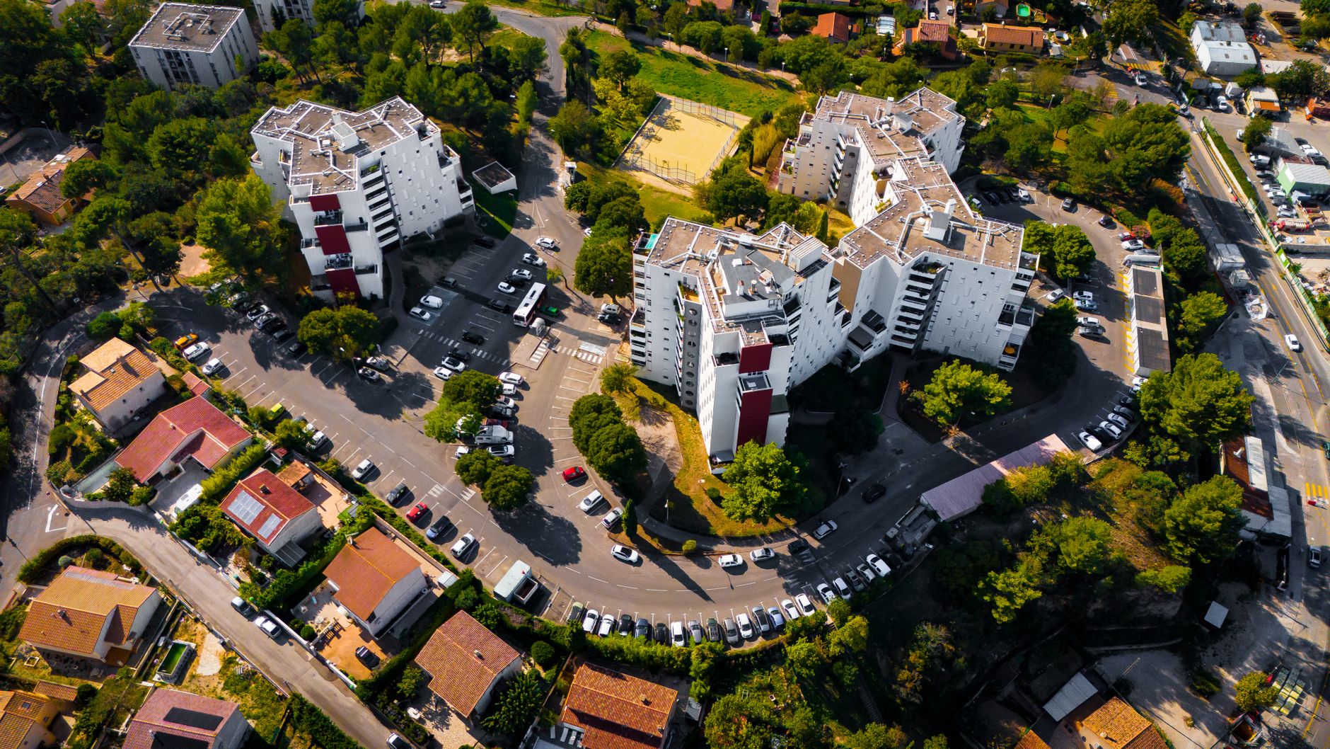 Buying Multifamily Property California: Santa Monica Yield Playbook Buying Multifamily Property California: Santa Monica Yield Playbook