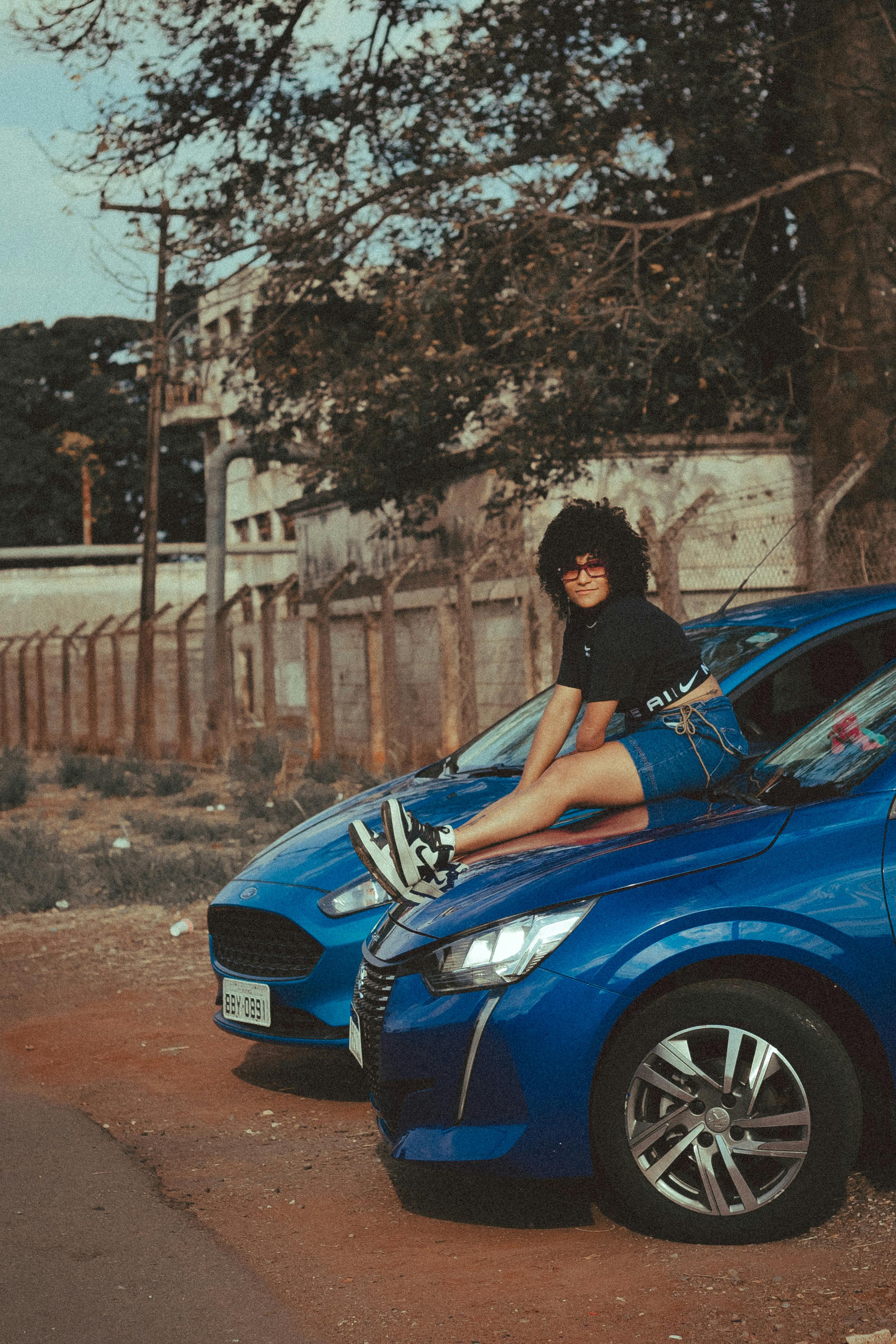 Model Posing with a Ford Focus RS - Girls and Cars Wallpapers and Images -  Desktop Nexus Groups