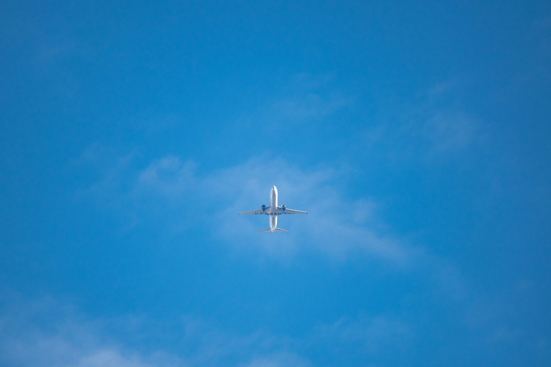 Best Travel Gadgets for Frequent Flyers