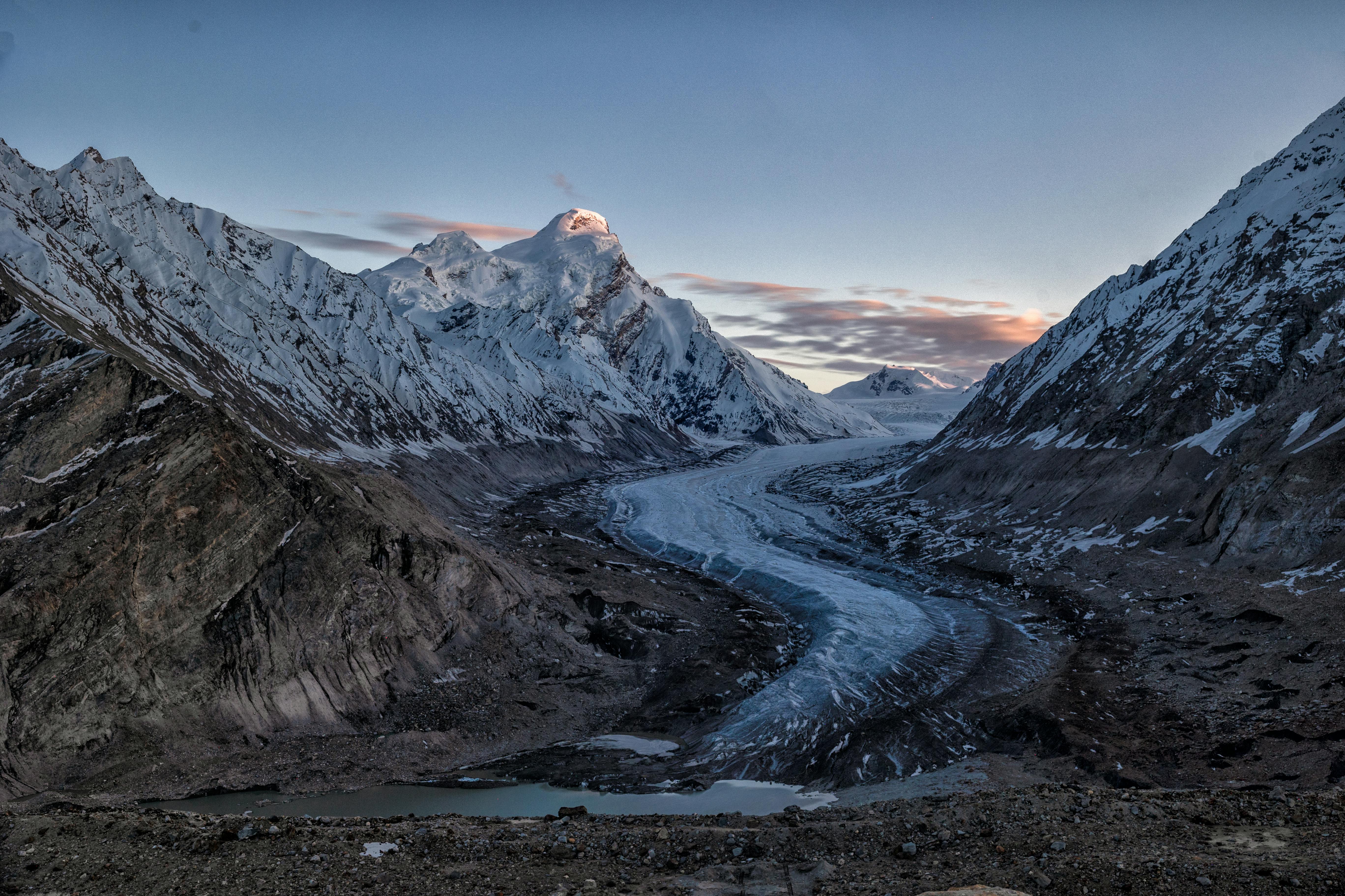 Pensi La mountain pass Ladakh
