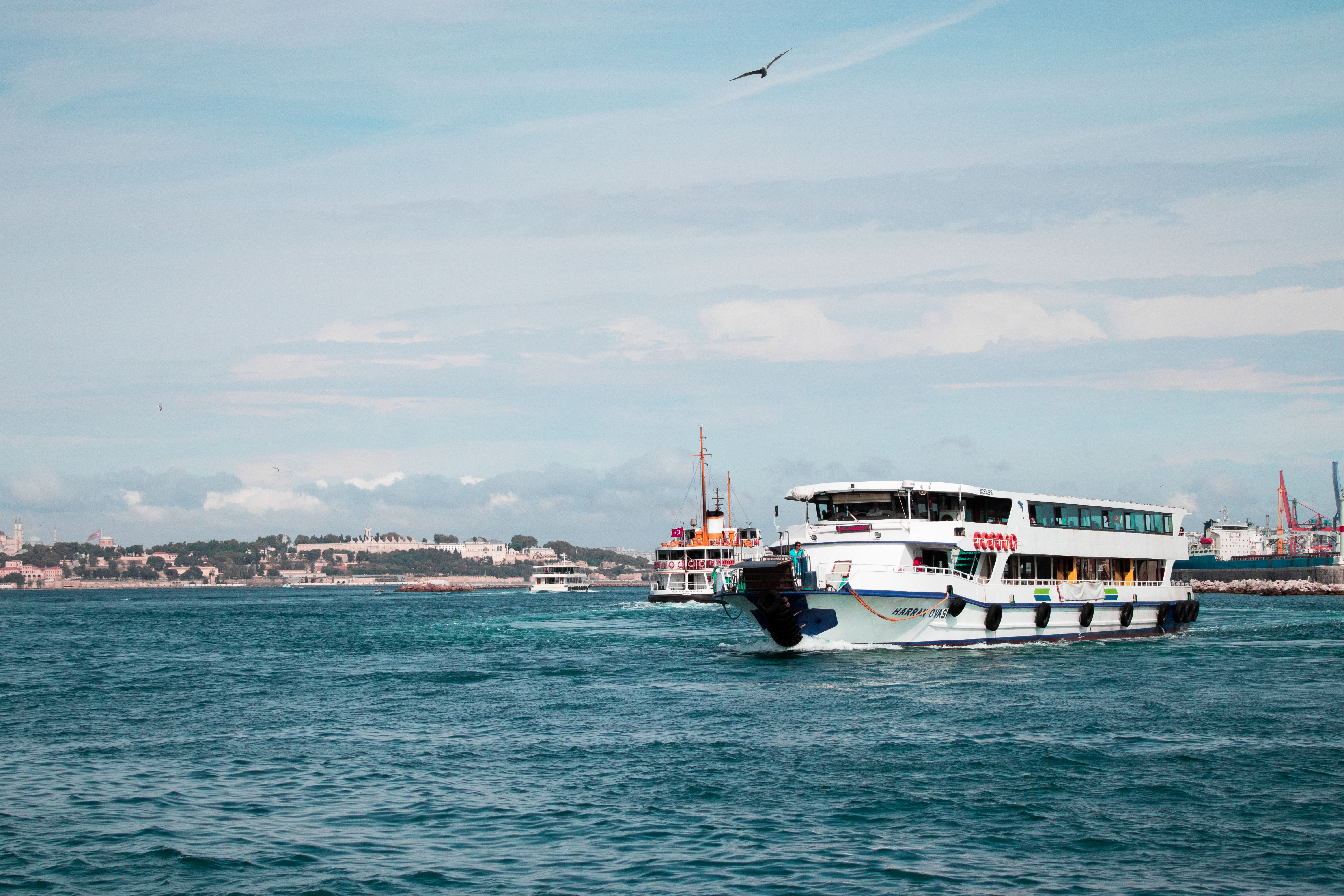 Portrait View of Passenger Ferry Making Crossing · Free Stock Photo