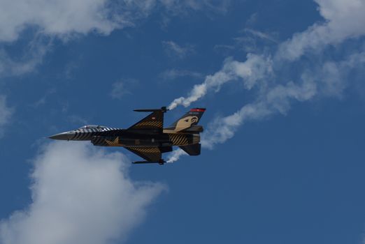 Anatolian Eagle 2022 exercises continue in Konya, Military observers of the participating countries and over 200 local and foreign press members watched SOLOTURK's (F-16)