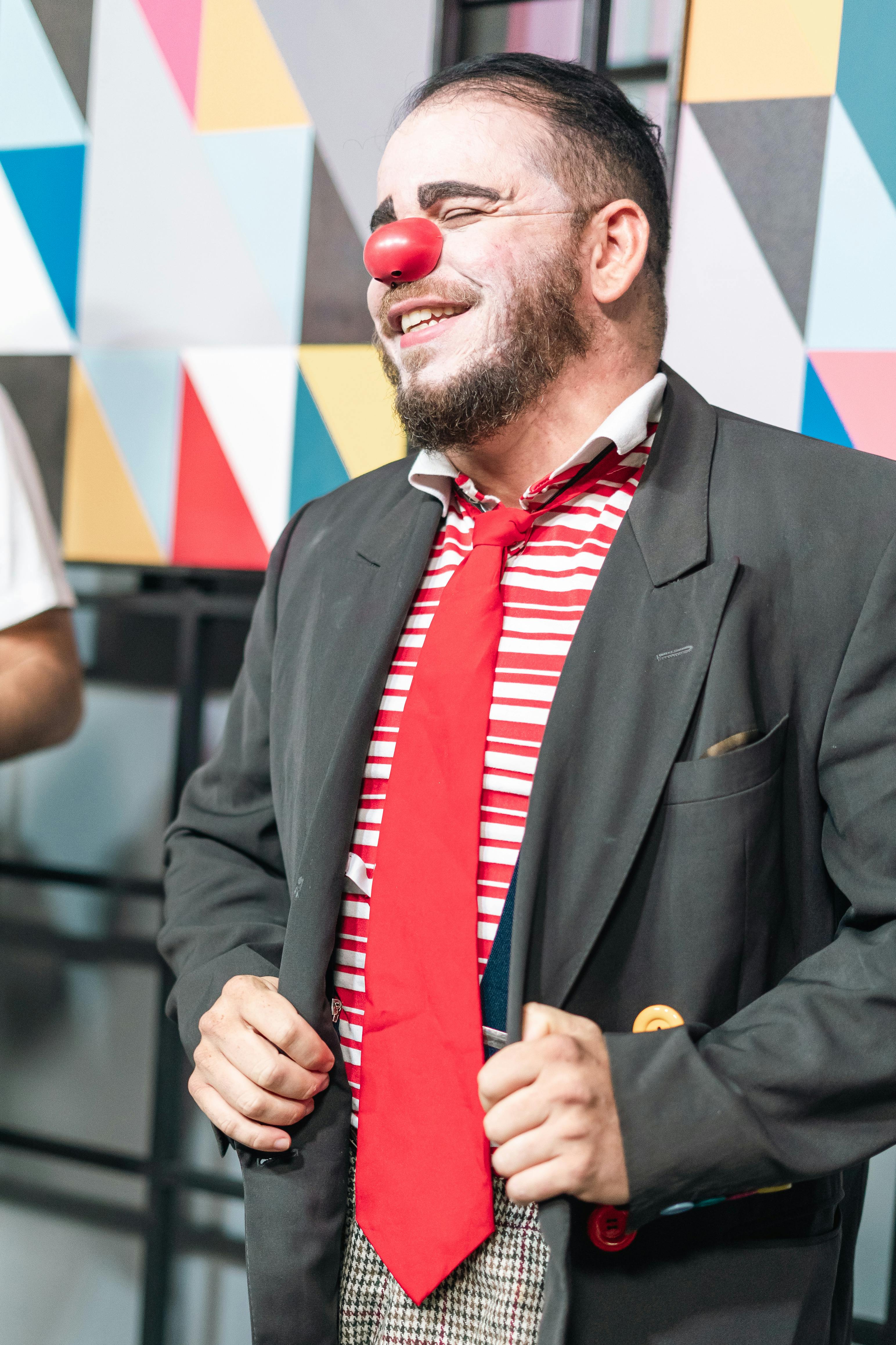 Ücretsiz adam, beyaz ırk, çizgili gömlek içeren Ücretsiz stok fotoğraf Stok Fotoğraflar