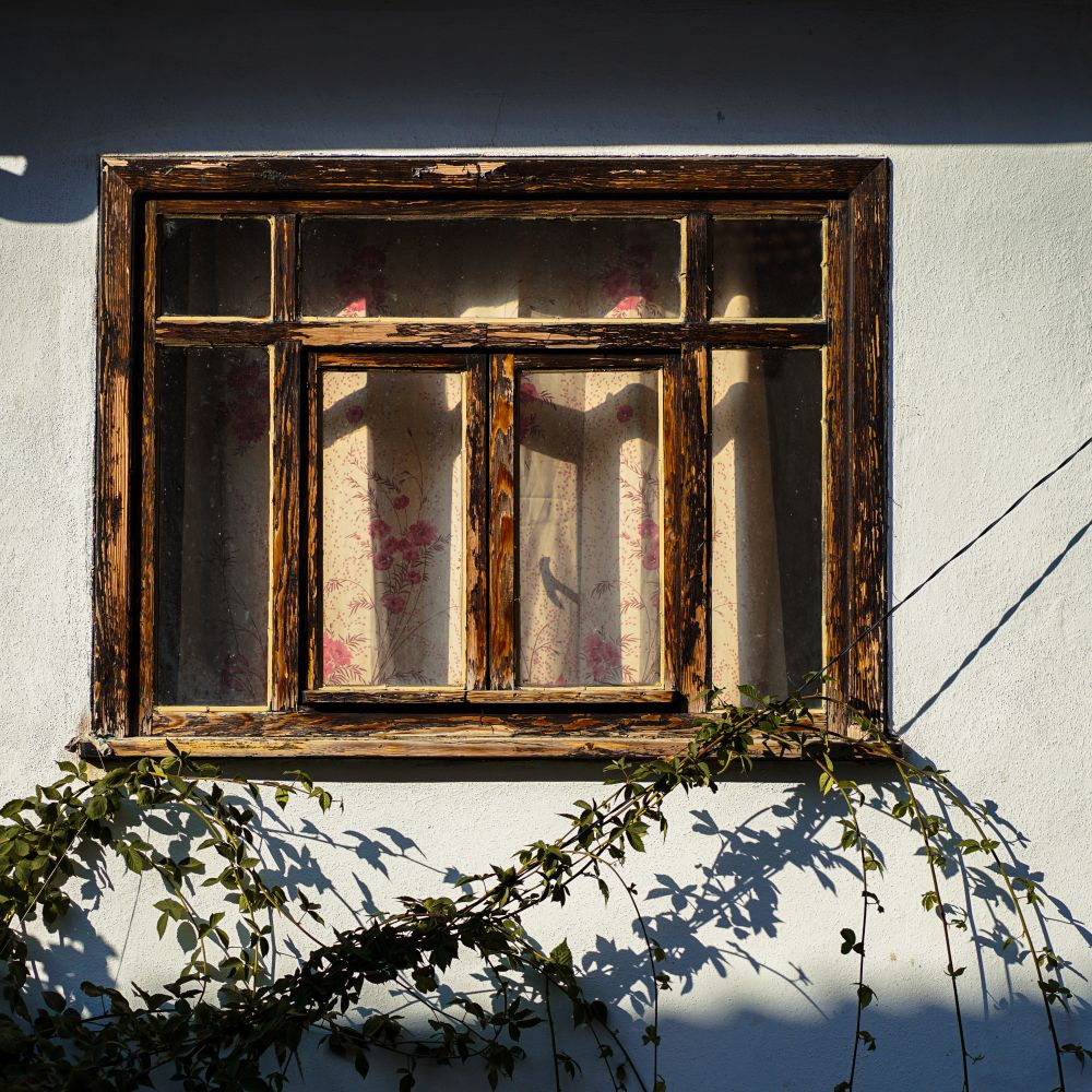 uPVC Spraying in Woodlands — woodwork brushed to a crisp, smooth line