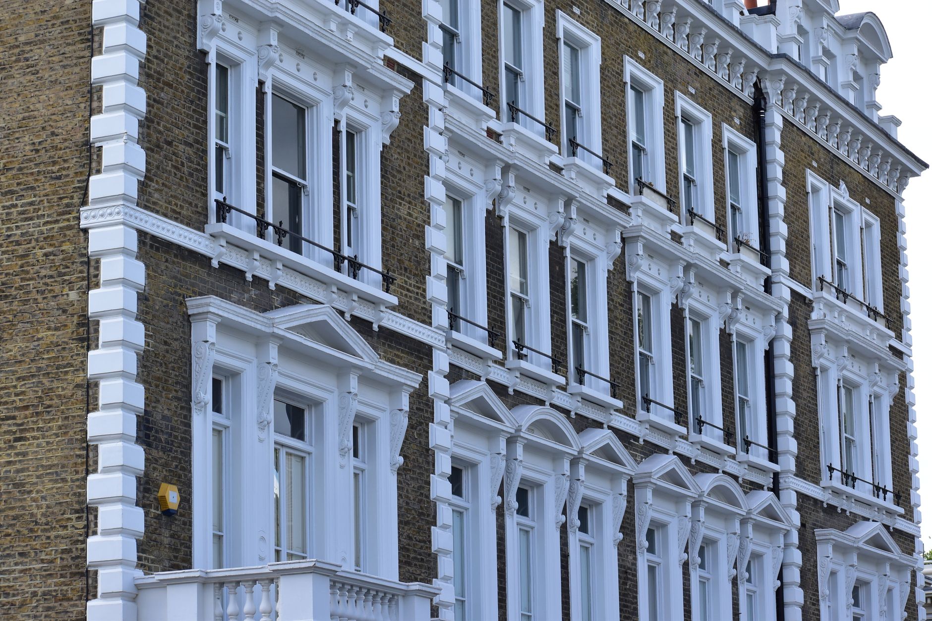 Londra'da bir konut binasının dış cephesi