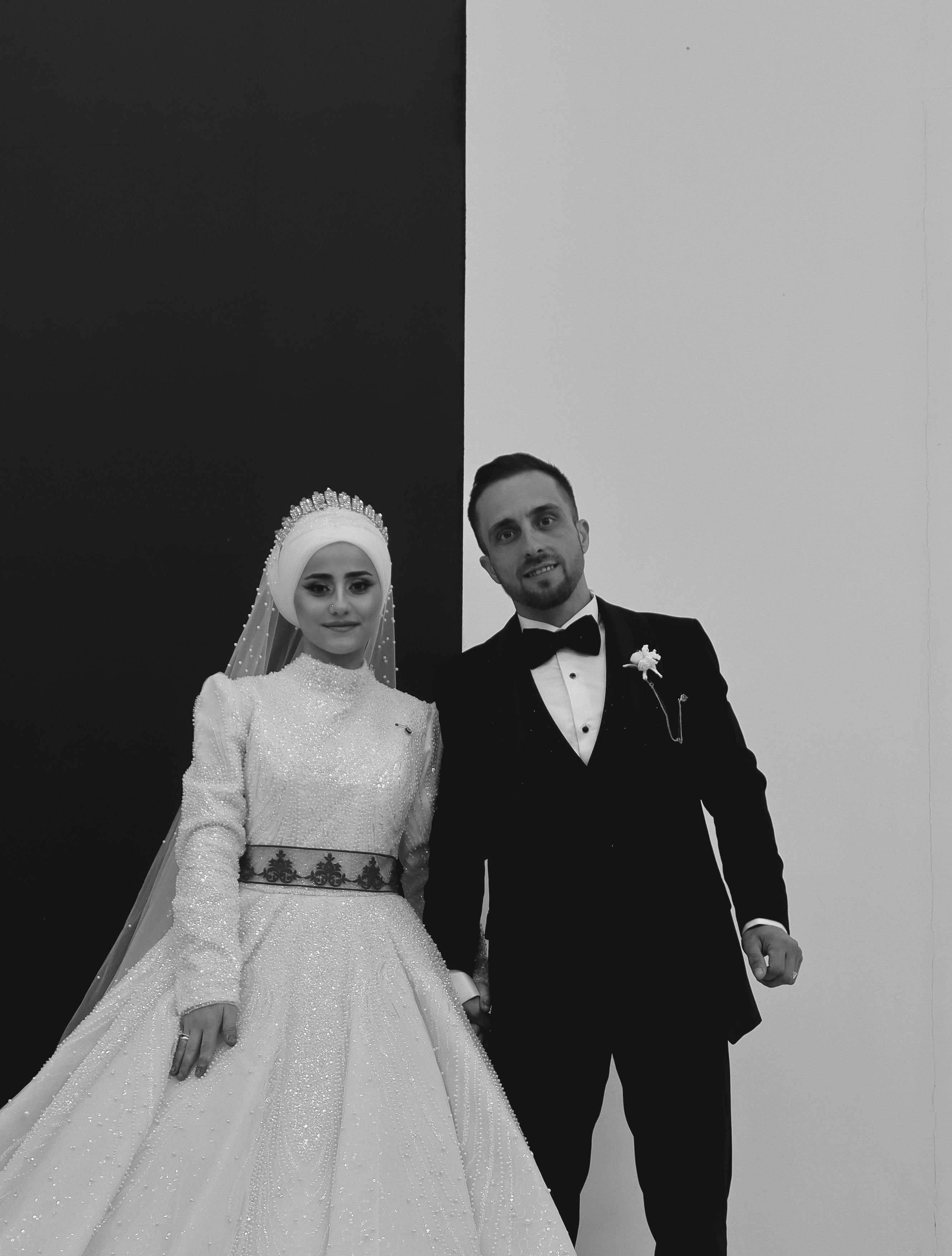 Portrait of Newlyweds in Black and White · Free Stock Photo