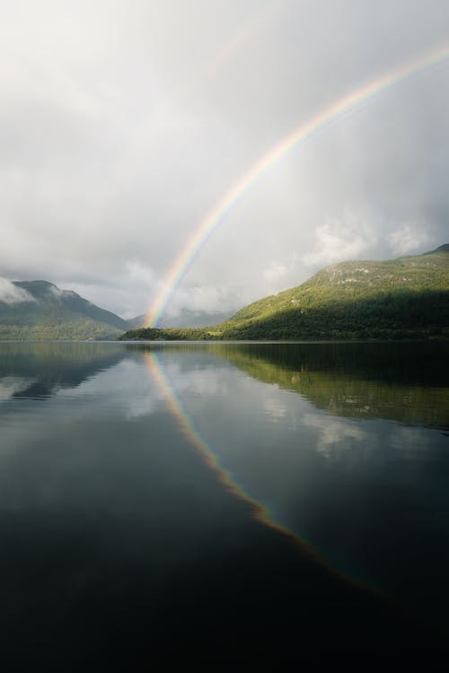 Gratis lagerfoto af bjerge, landskab, lodret skud