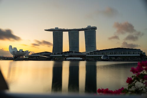 Sunrise view of the Marina Bays Sands in Singapore with the Art Science Museum