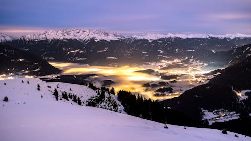 Fotobanka s bezplatnými fotkami na tému Alpy, budovy, čarovný