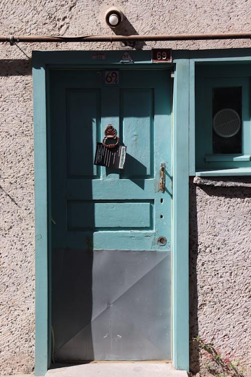 Fotobanka s bezplatnými fotkami na tému budova, drevený, dvere