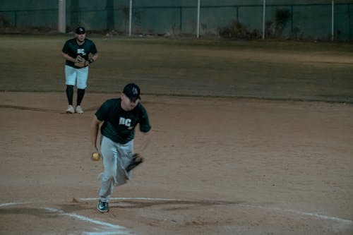 Softball night at Liga Duma Culiacán