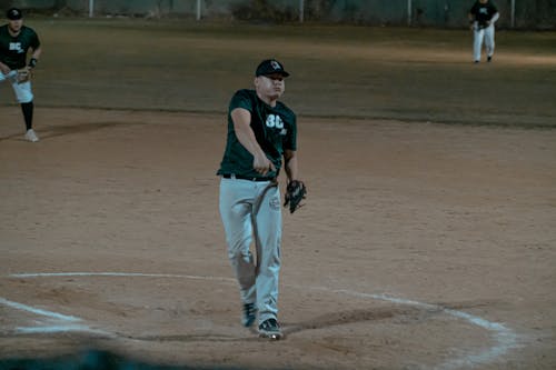 Softball night at Liga Duma Culiacán