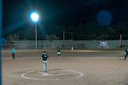 Softball night at Liga Duma Culiacán