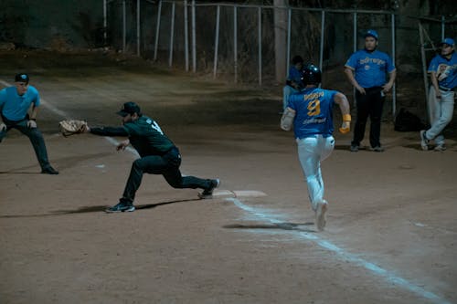 Softball night at Liga Duma Culiacán