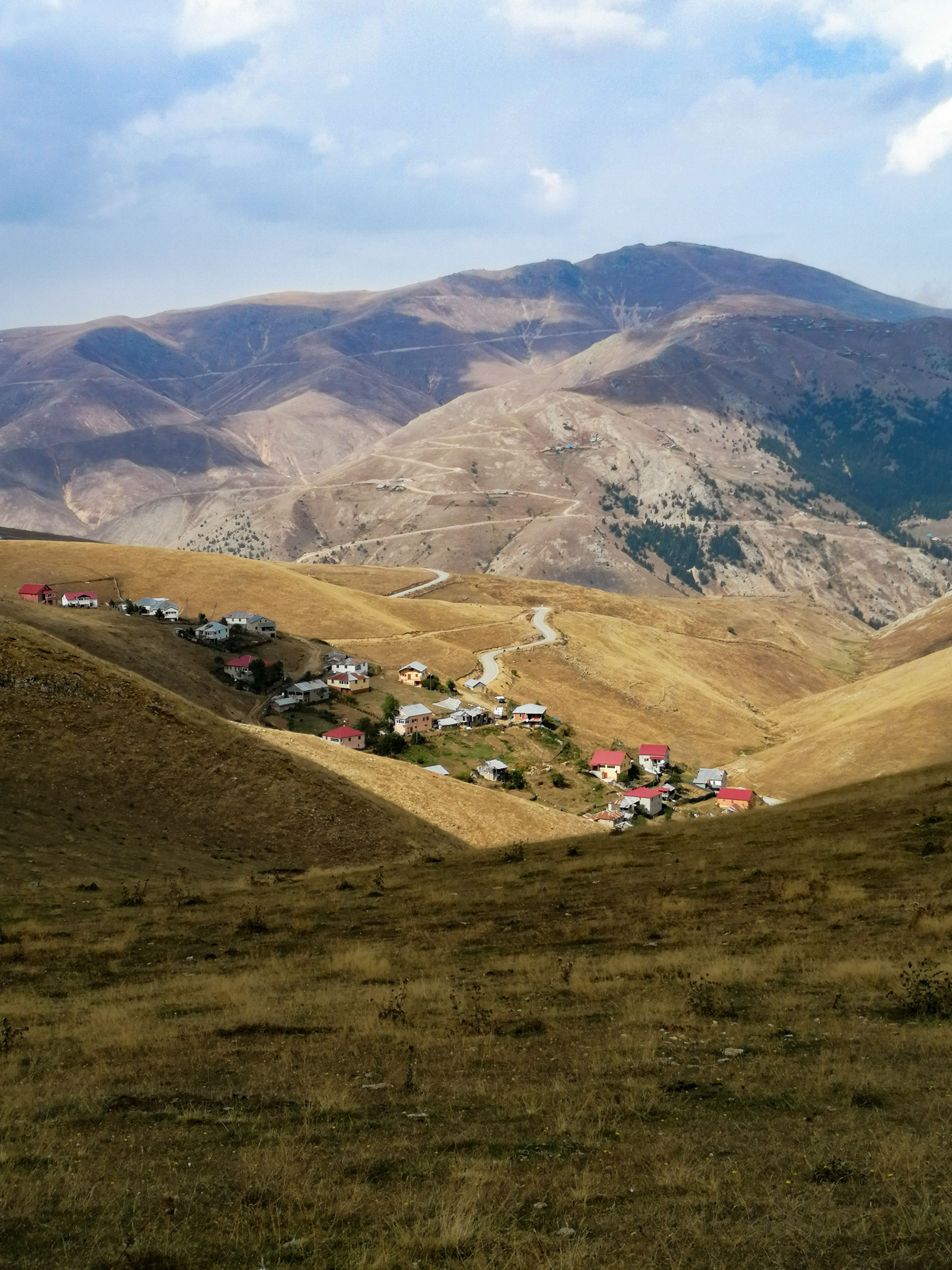 Beautiful rural landscape of Çakrak, Giresun with mountains and village houses.