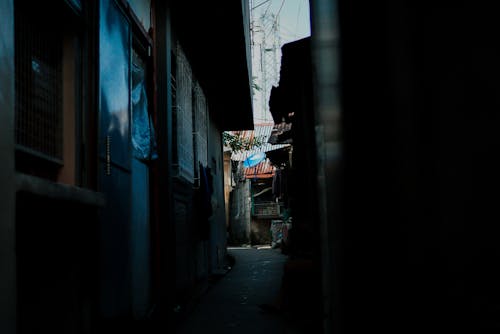 Kostnadsfri bild av ensam gata, fattigdom, tom gata
