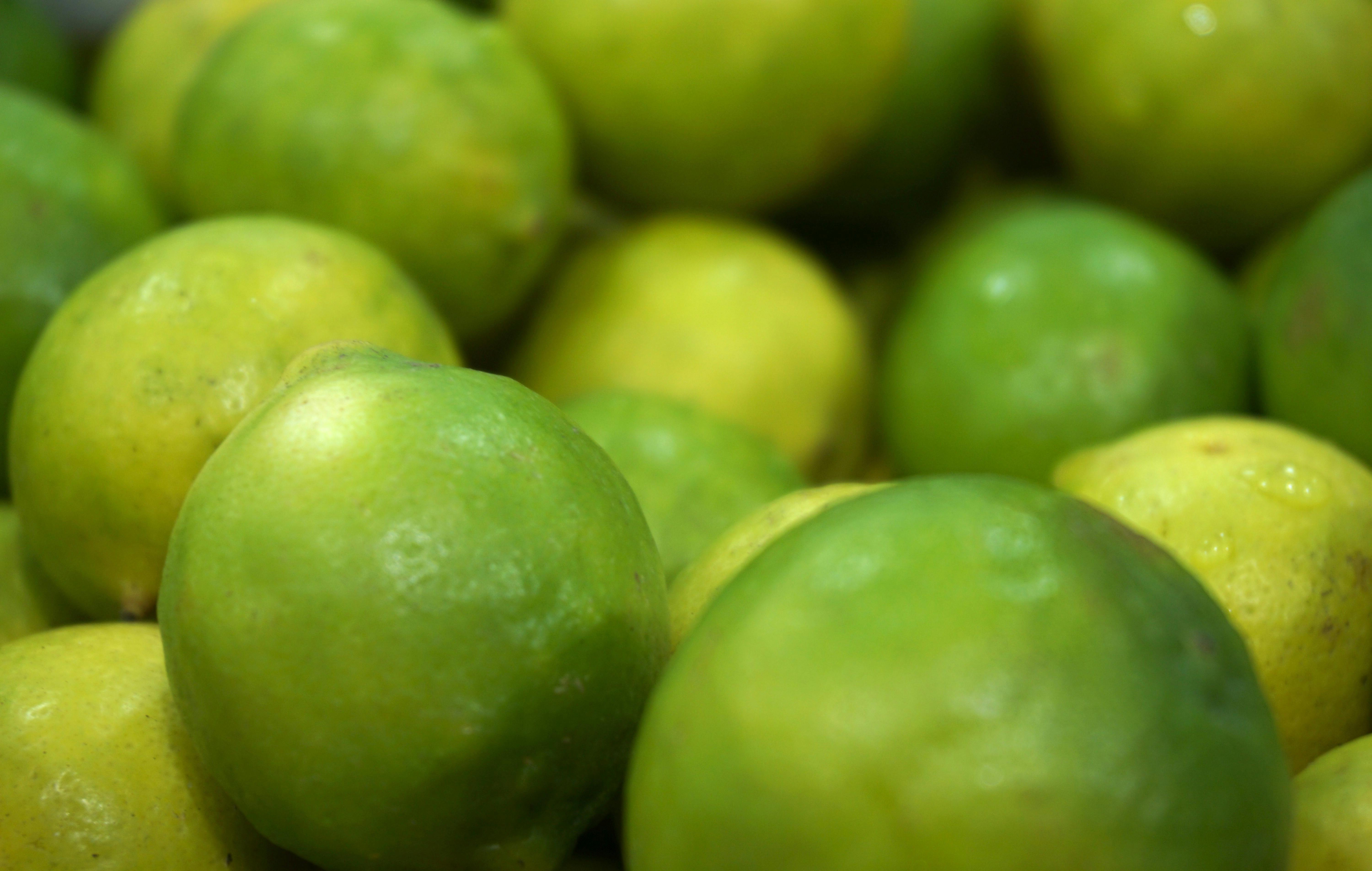 bunch of green lime