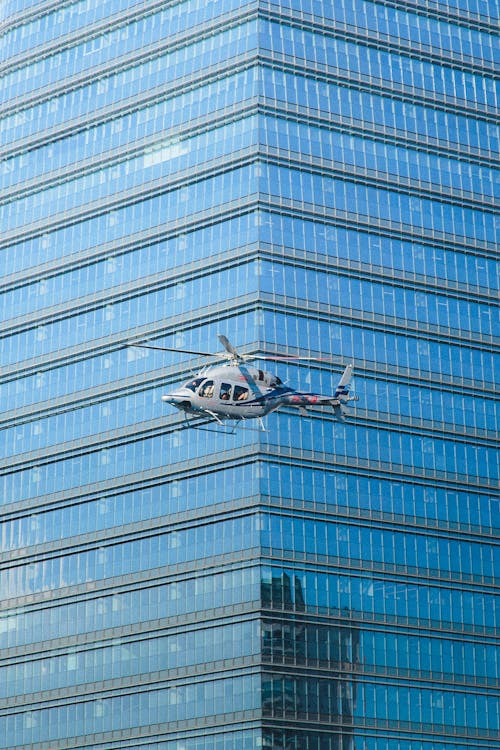 Darmowe zdjęcie z galerii z budynek, helikopter