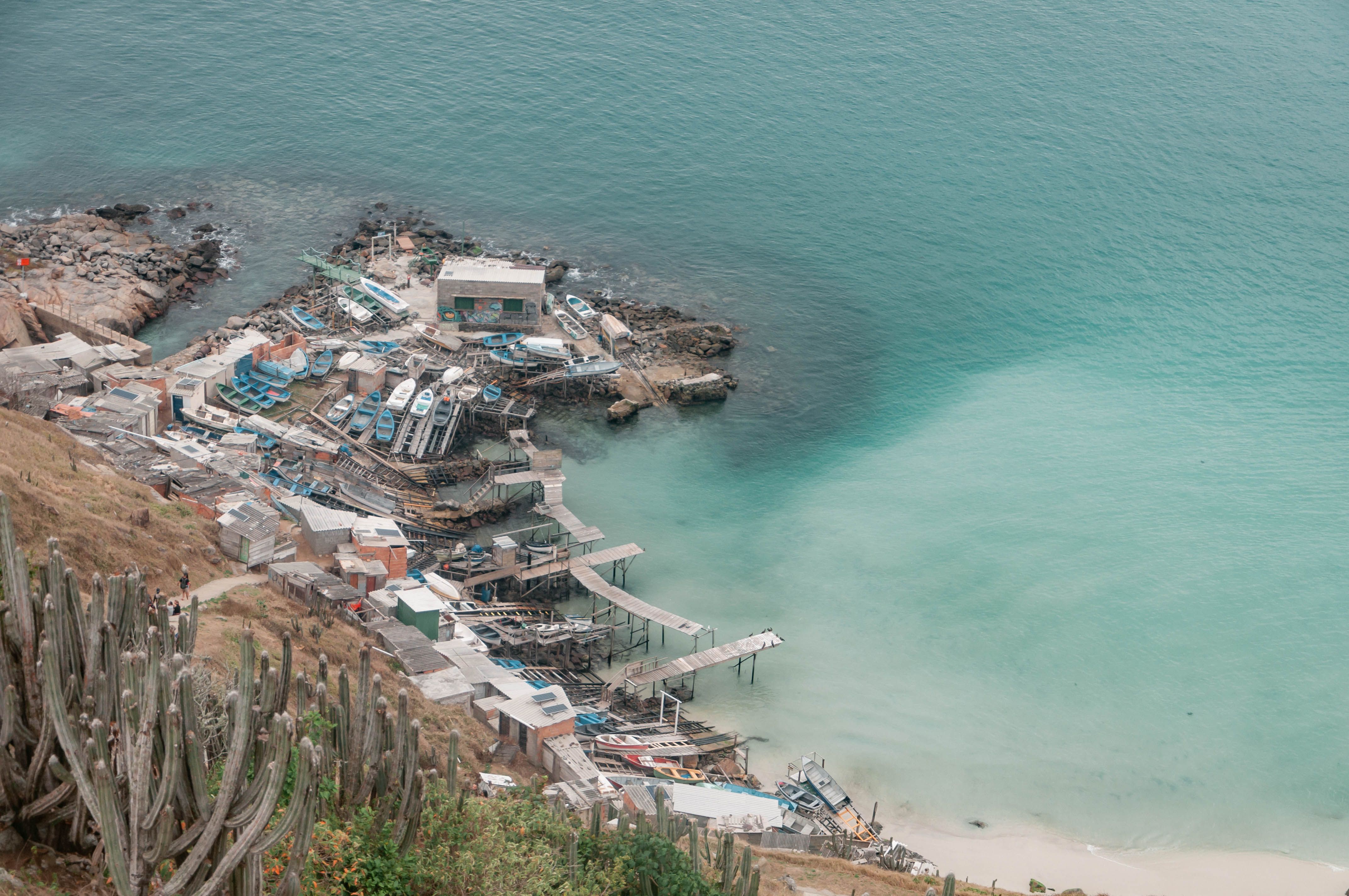 Scuba Diving at Gruta Azul & Ilha dos Porcos