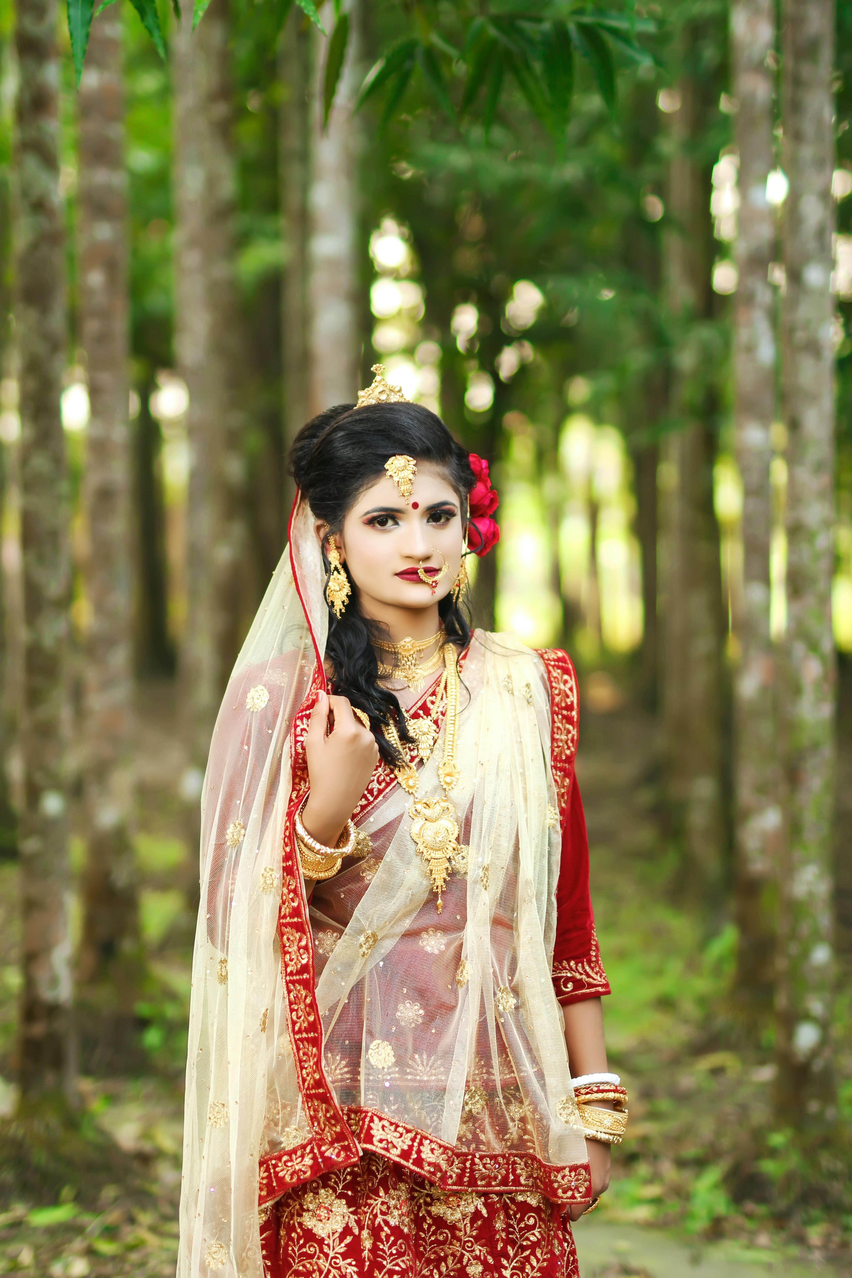 Pin by sj miln on gallari | Indian wedding bride, Bridal photography poses, Bengali  bridal makeup