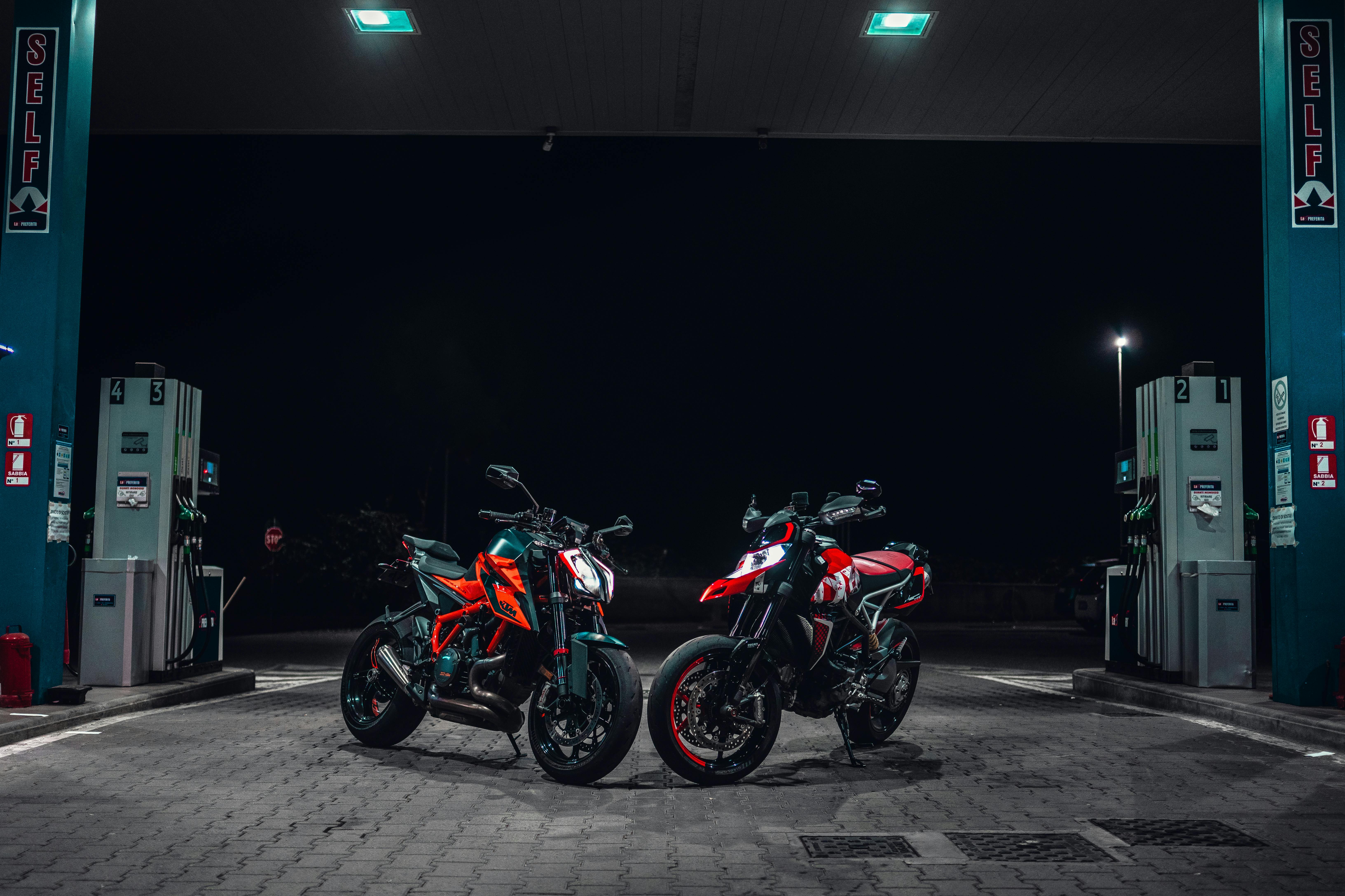 motorcycles & powersports s.r.o — Photo by Andrea Prochilo on Pexels
