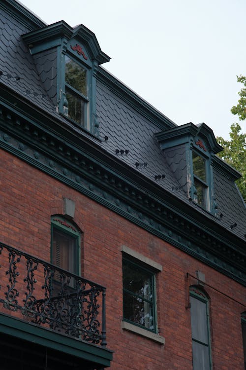 Vintage Building with Balcony