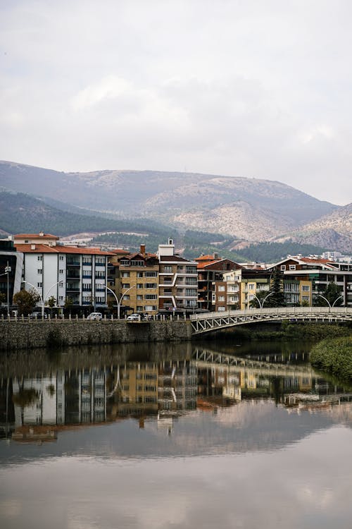 Kostenloses Stock Foto zu berge, brücke, brücken