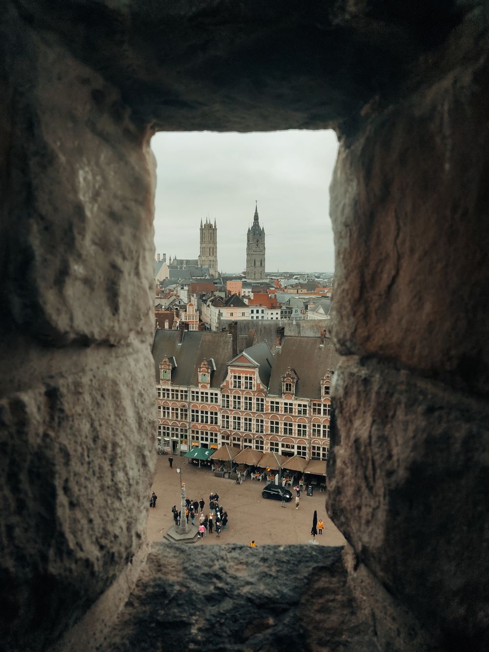 Priveliște asupra orașului Ghent văzută de pe zidurile castelului Gravensteen