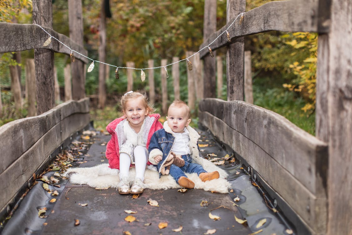 Free stock photo of kids, siblings